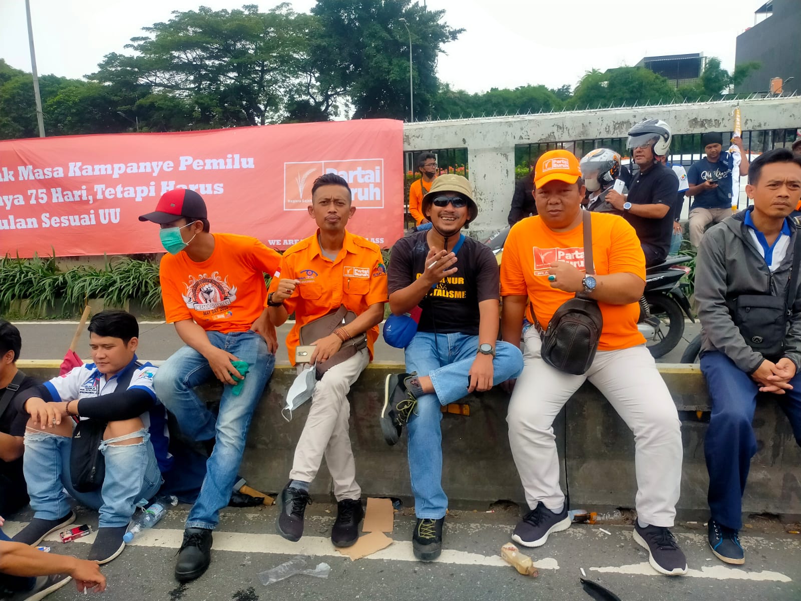 Buruh Bogor Ikuti Instruksi Aksi Nasional Ke Gedung DPR RI