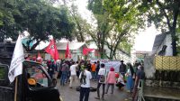 THR Belum Ada Kejelasan, Pekerja PT Wahyu Bina Mulya Makassar Berunjuk Rasa di Depan Perusahaan