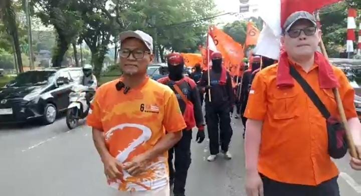 Longmarch Tiba di Jakarta, Riden Hatam Aziz: Kita Ke MK Sampaikan 6 Tuntutan Dan Petisi