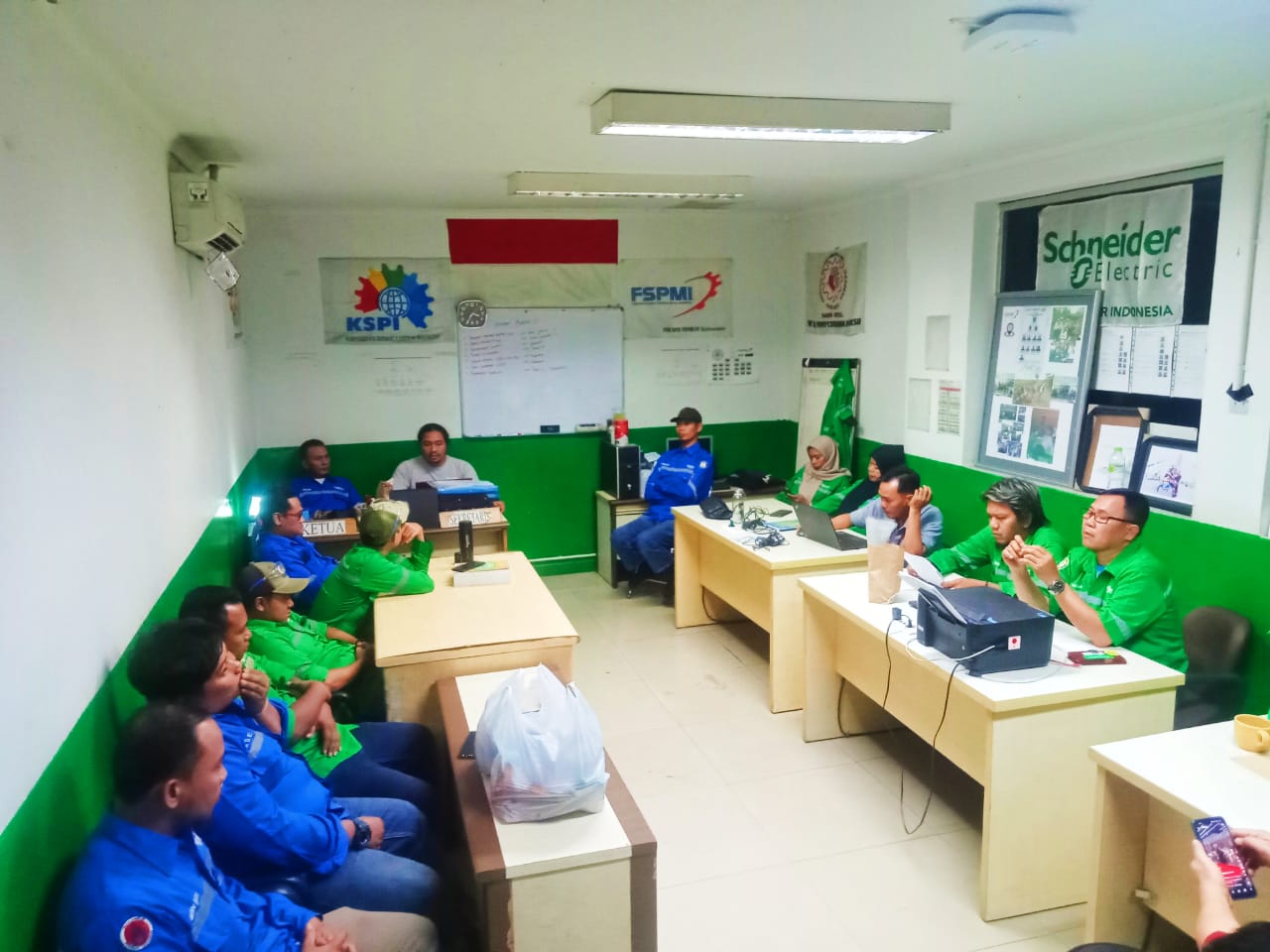 Rapat Persiapan Jelang Musnik V PUK SPEE FSPMI PT. SCHNEIDER Indonesia