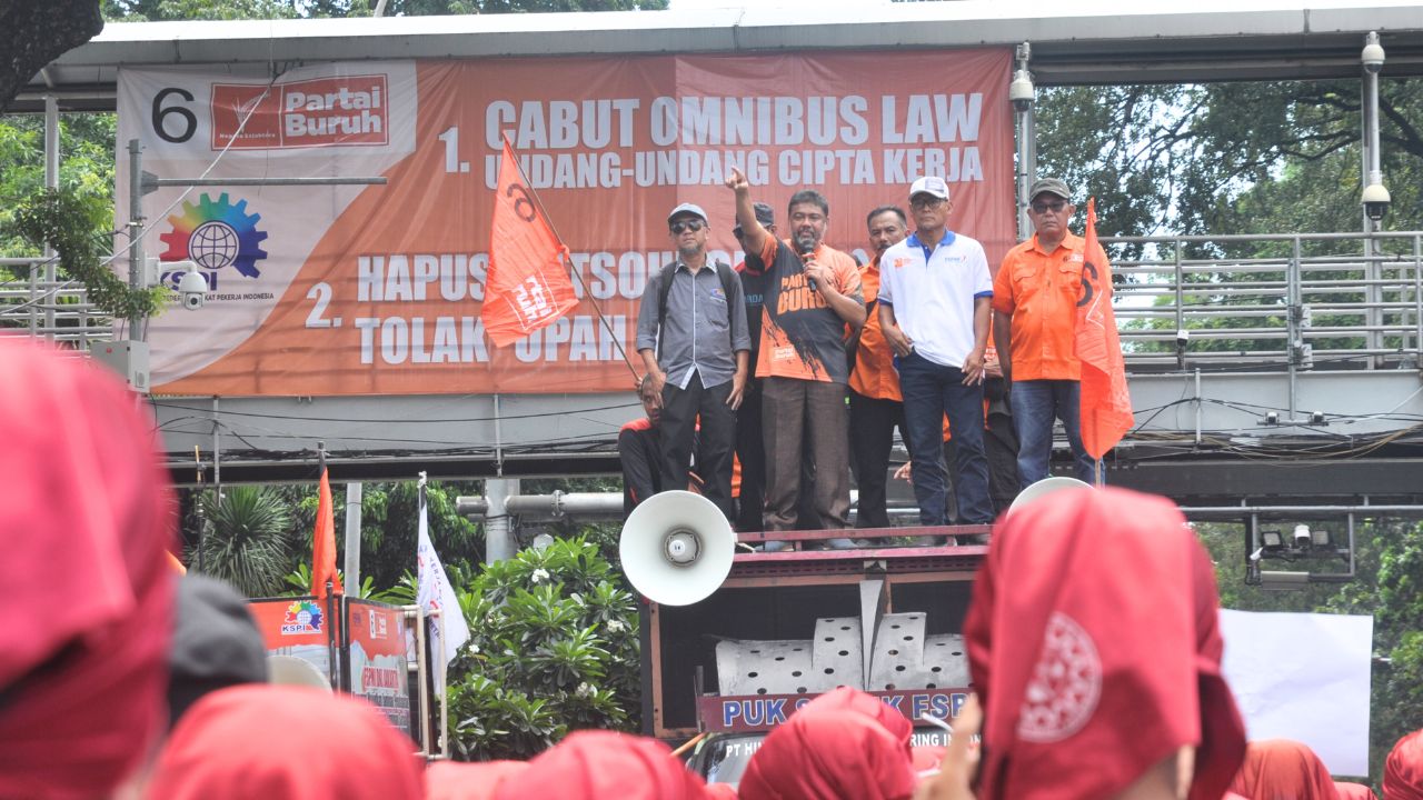 UU Cipta Kerja Melanggar Konvensi ILO: MK Harus Batalkan Omnibus Law