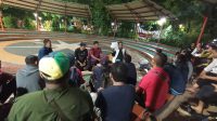 Konsolidasi PUK SPAI FSPMI PUK PT Tunjungan Crystal Hotel di Taman Prestasi Surabaya