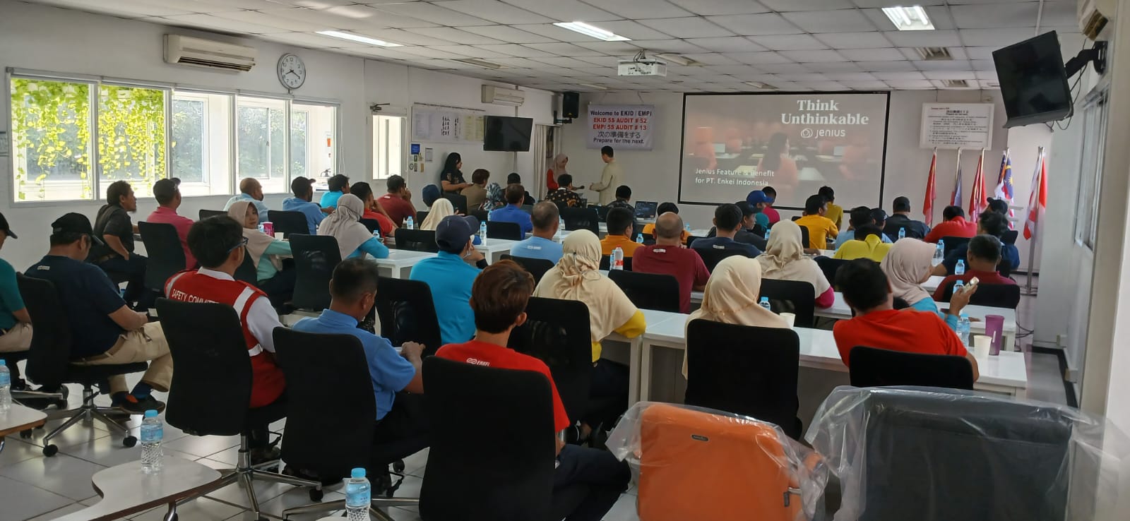 Seminar Persiapan Masa Pensiun di PT. Enkei Indonesia