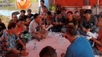 Sekjen FSPMI Sabilar Rosyad Bersama PP SPAI FSPMI Sambangi Tenda Juang Buruh Korban PHK Sepihak PT. Perikanan Indonesia Subang