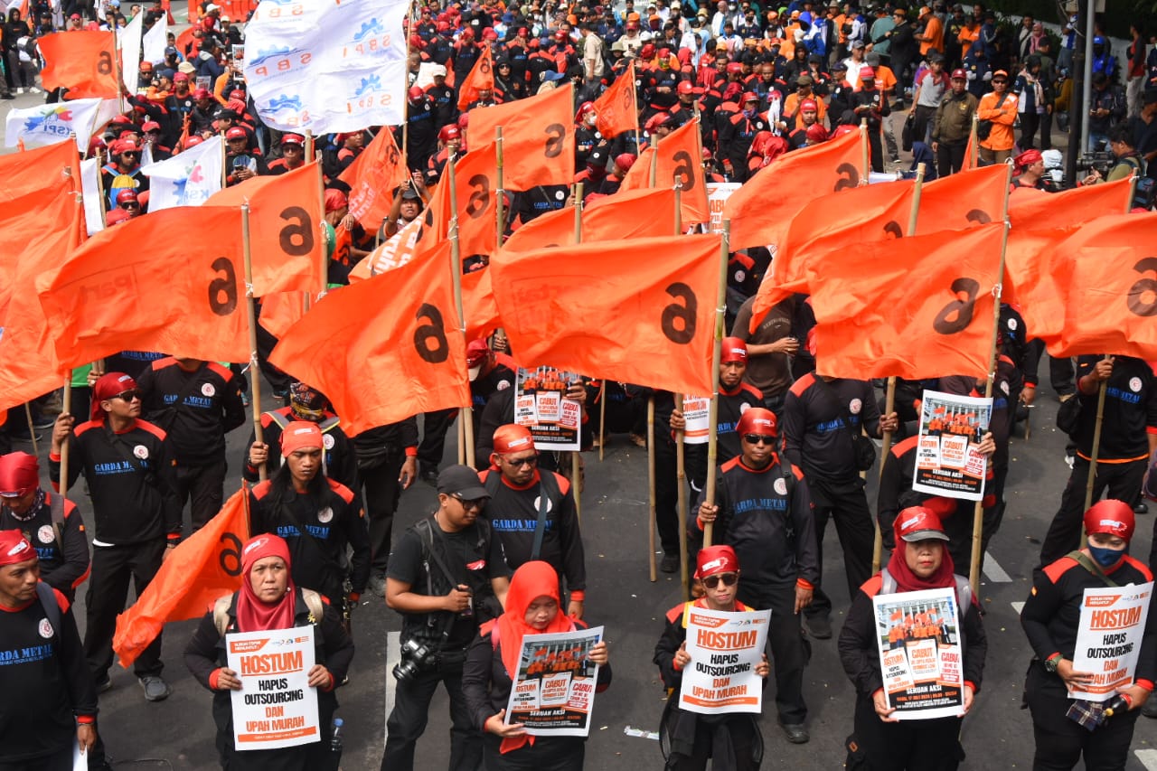 Demo Kawal Sidang Lanjutan UU Cipta Kerja, Bentuk Nyata Buruh Menolak Tunduk dan Kalah