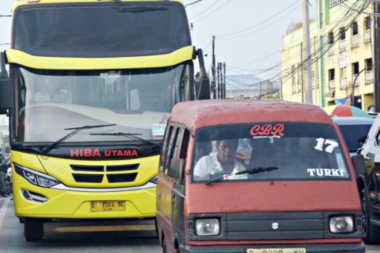 Viral Oknum Sopir Angkot K17 Getok Tarif Penumpang, Dinas Perhubungan Lakukan Rapat