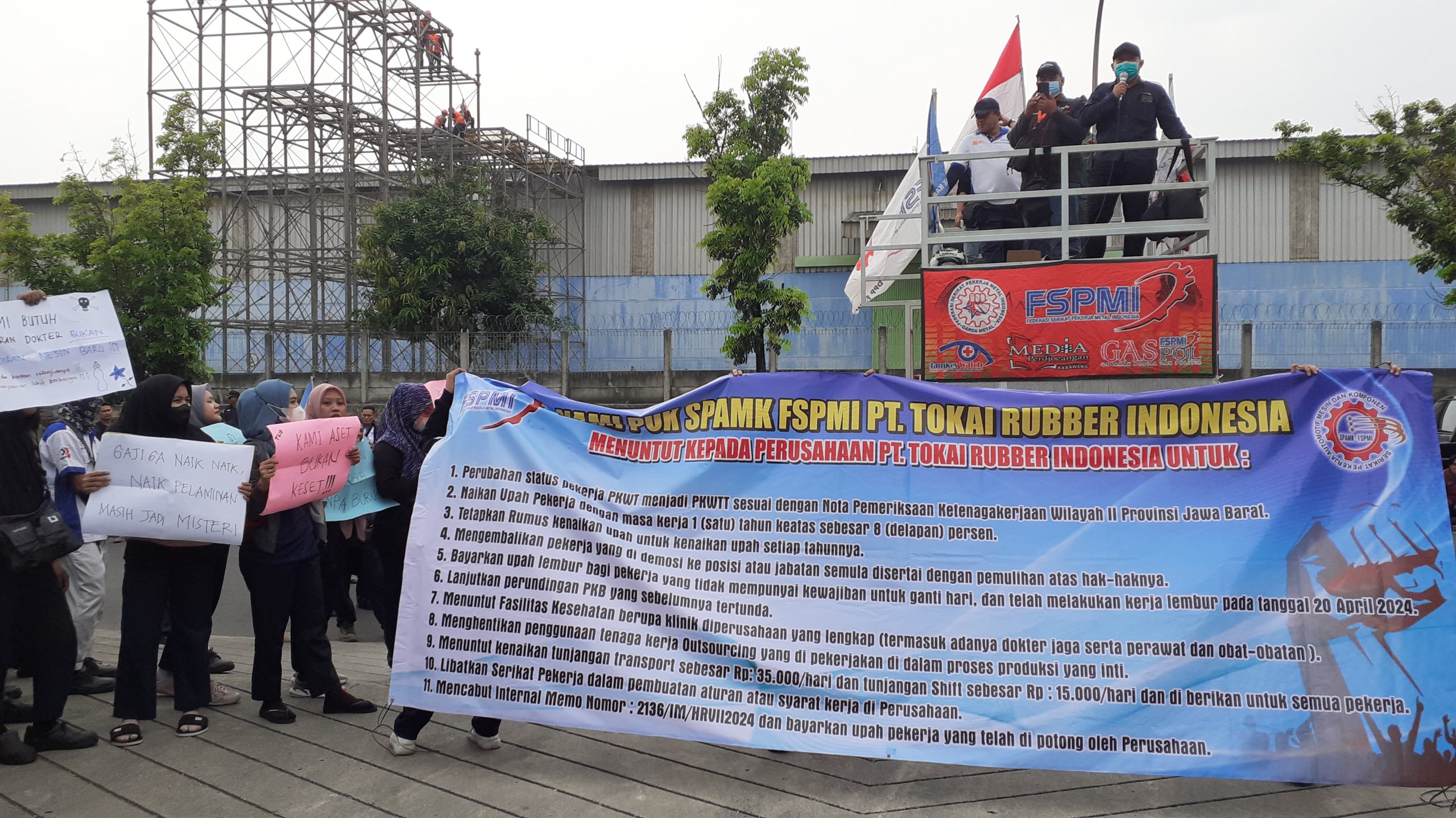 PUK SPAMK FSPMI PT Tokai Rubber Indonesia Gelar Aksi Unjuk Rasa Tuntut 11 Masalah Ketenagakerjaan