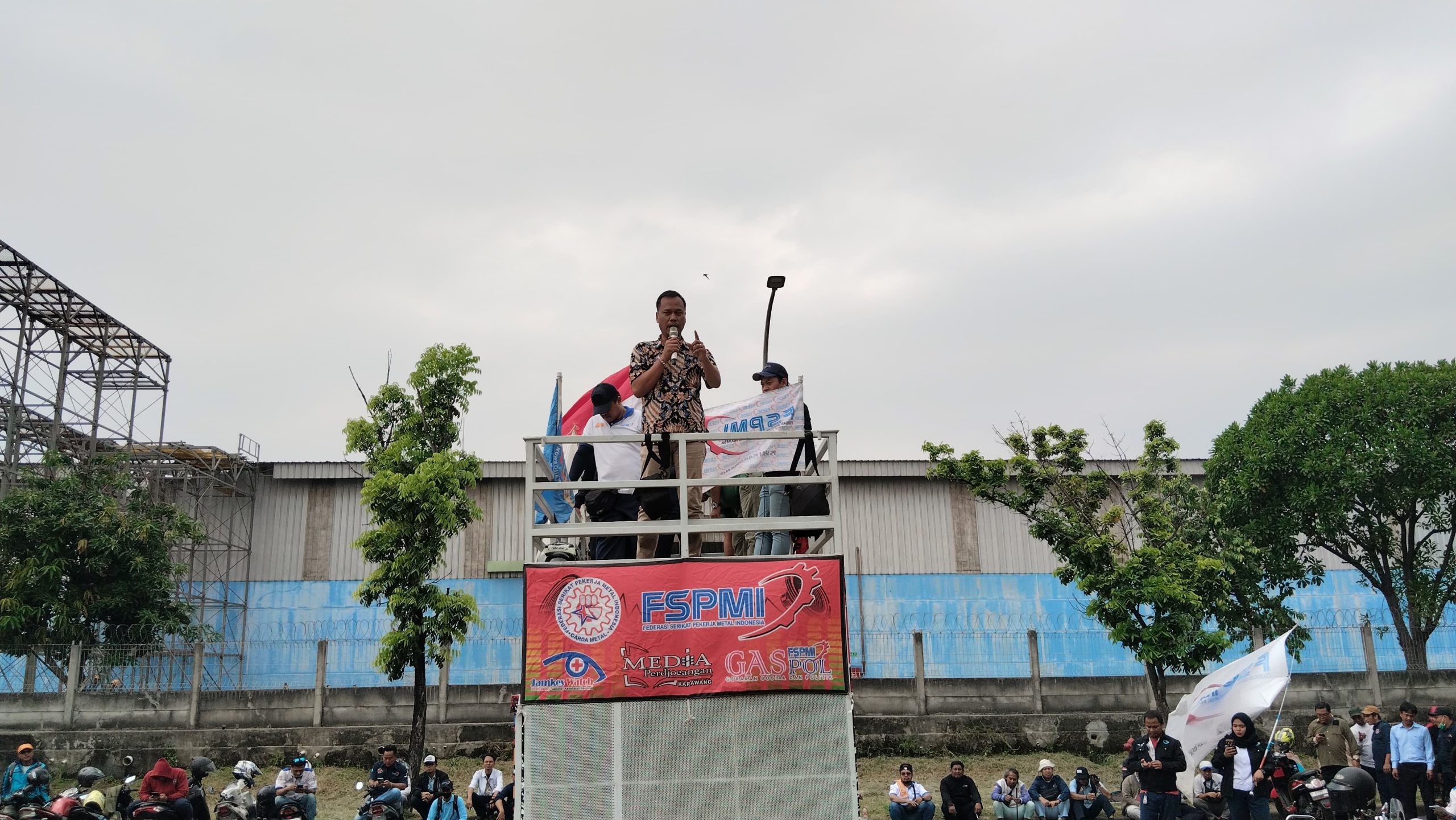 Asmat Serum, S.H., M.H : FSPMI Sudah Terbiasa dalam Negoisasi Kesejahteraan Anggota