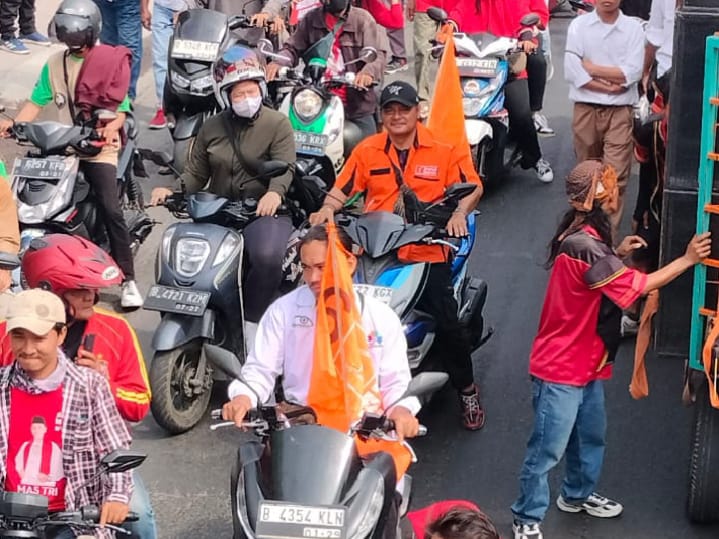 Jamkeswatch dan Garda Metal Ikut Antarkan Tri Adhianto dan Harris Bobihoe Daftar Calon Wali Kota Bekasi ke KPUD