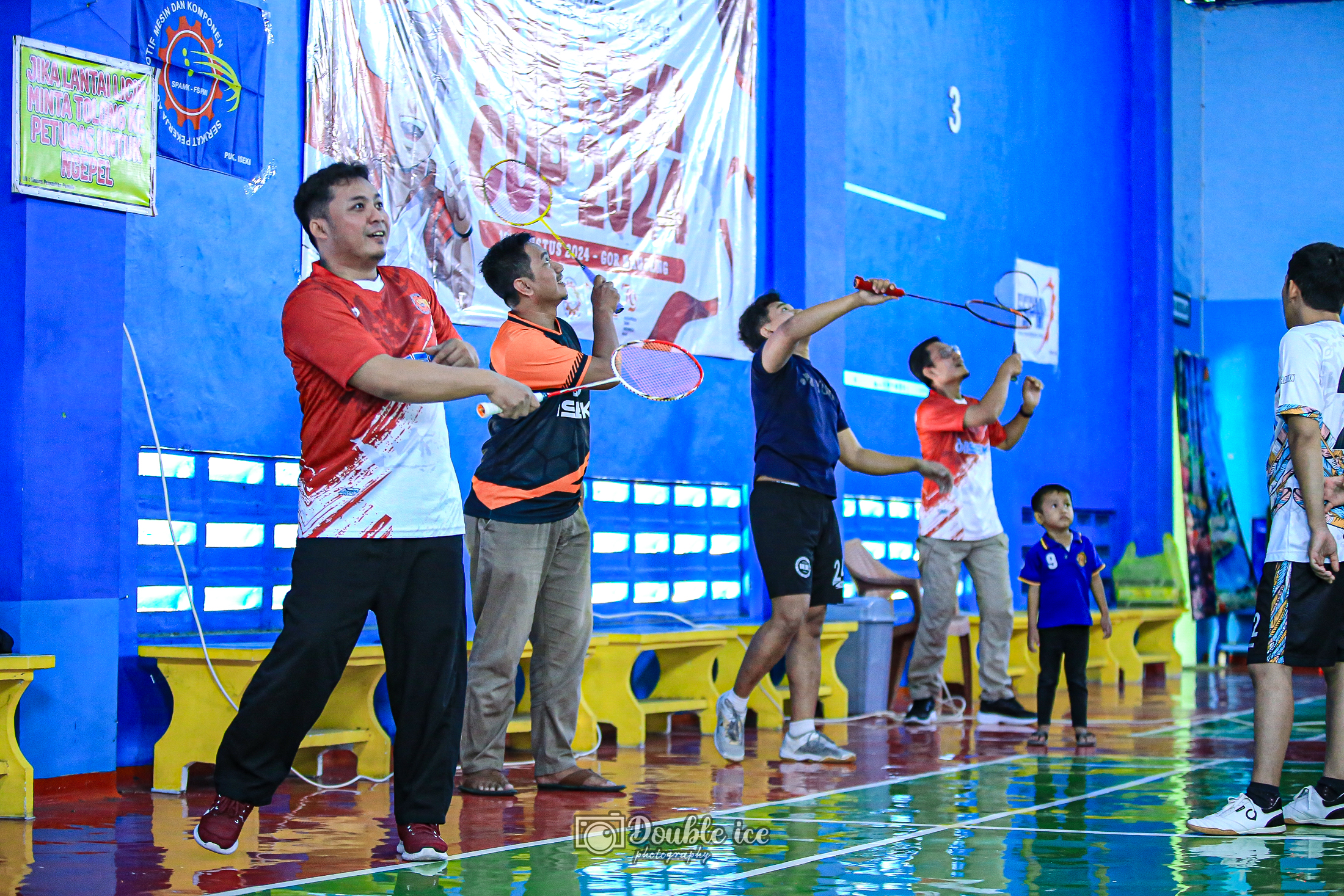 Turnamen Badminton PUK ISEKI INDONESIA CUP 2024 Resmi Dibuka: Pemukulan Shuttlecock Bersama-Sama Jadi Simbol Semangat