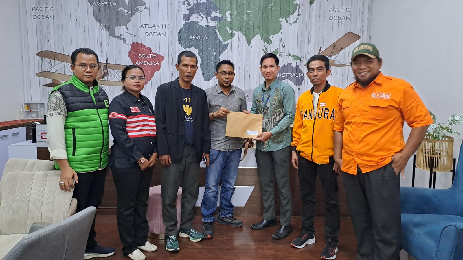 Koalisi GO Karawang Laporkan Dugaan Pelanggaran Jelang Pilkada 2024