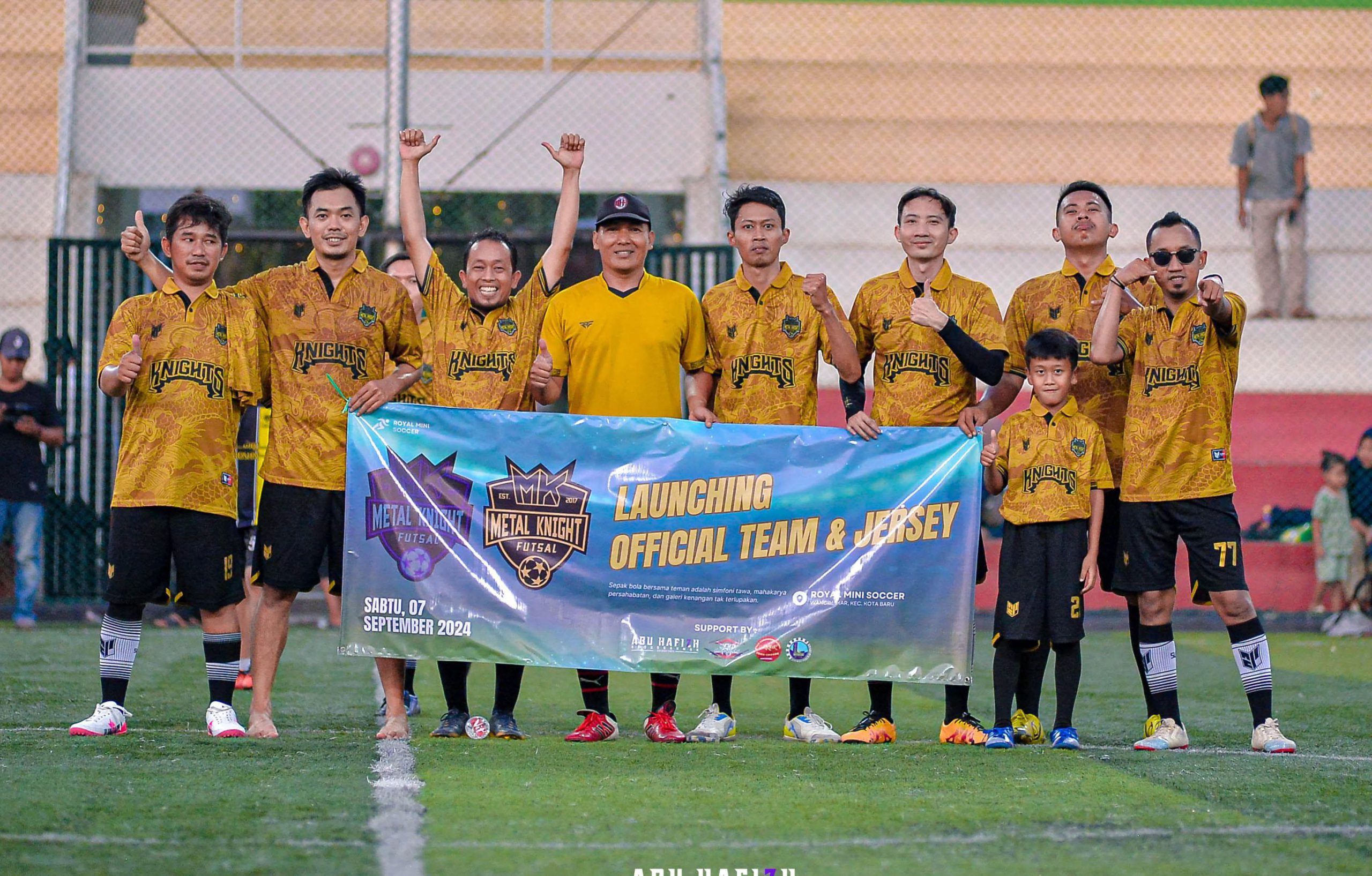 Kembali Team Metal Knight PT. Saranacentral Bajatama, Tbk Launching Jersey Baru