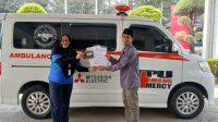 Bertajuk Jumat Berkah, CSR Ambulans dari MEAINA Diterima Pengurus TPU dan Ambulans Mercy