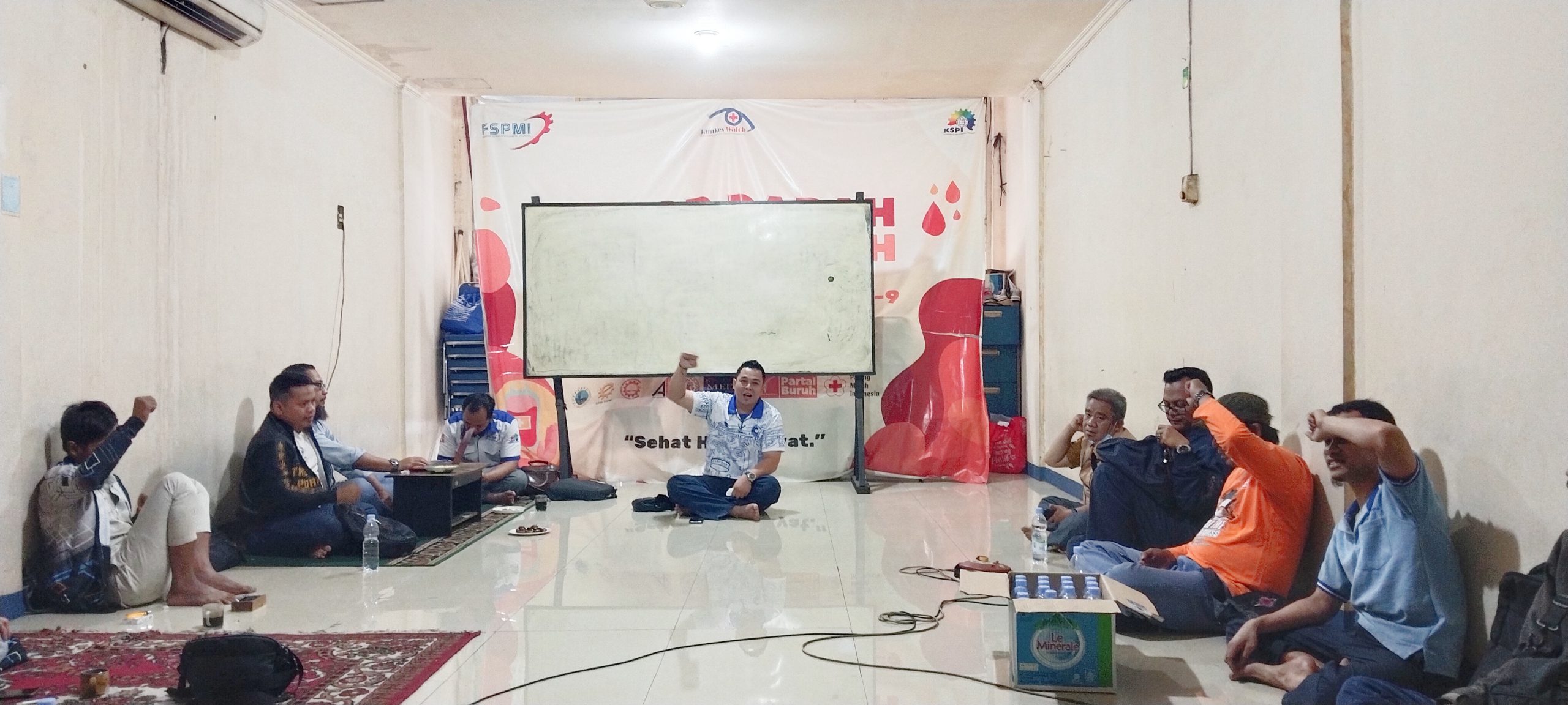 PC SPL FSPMI Karawang Gelar Rapat Rutin PUK SPL FSPMI Jelang Rayakan Kebangkitan 3 Tahun Buruh Indonesia