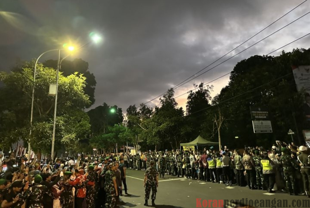 Buruh Demo Istana Negara, Prabowo Subianto Pergi ke Magelang