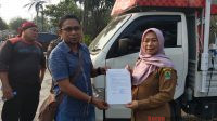 Demo Buruh FSPMI Karawang, Bupati Tidak ada di Kantor, Kadisnakertrans Karawang Rosmalia Dewi Janji akan Buat Surat Rekomendasi