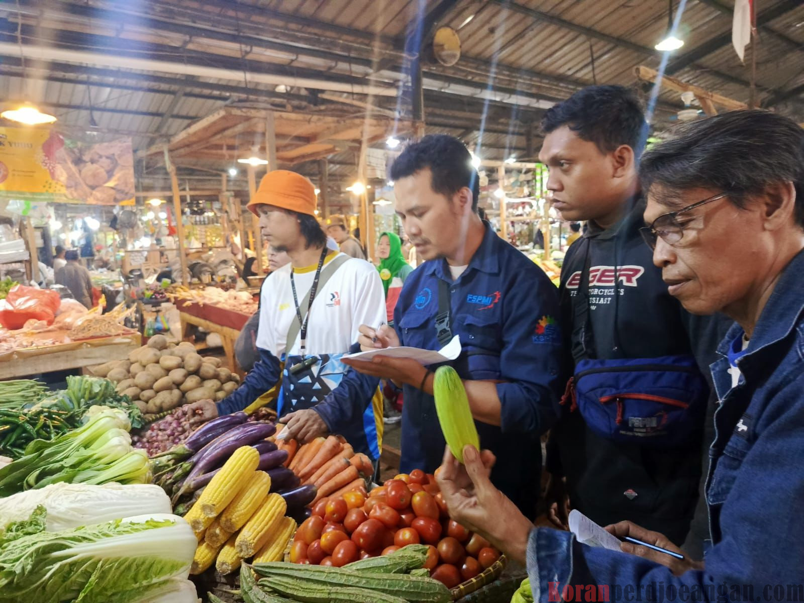 MK Kembali Buka Jalan Bagi Dewan Pengupahan, FSPMI Purwakarta Langsung Lakukan Survey KHL