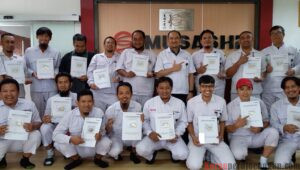 46 Pekerja PT. Musashi Auto Parts Indonesia Terima Penghargaan 20 Tahun Masa Kerja