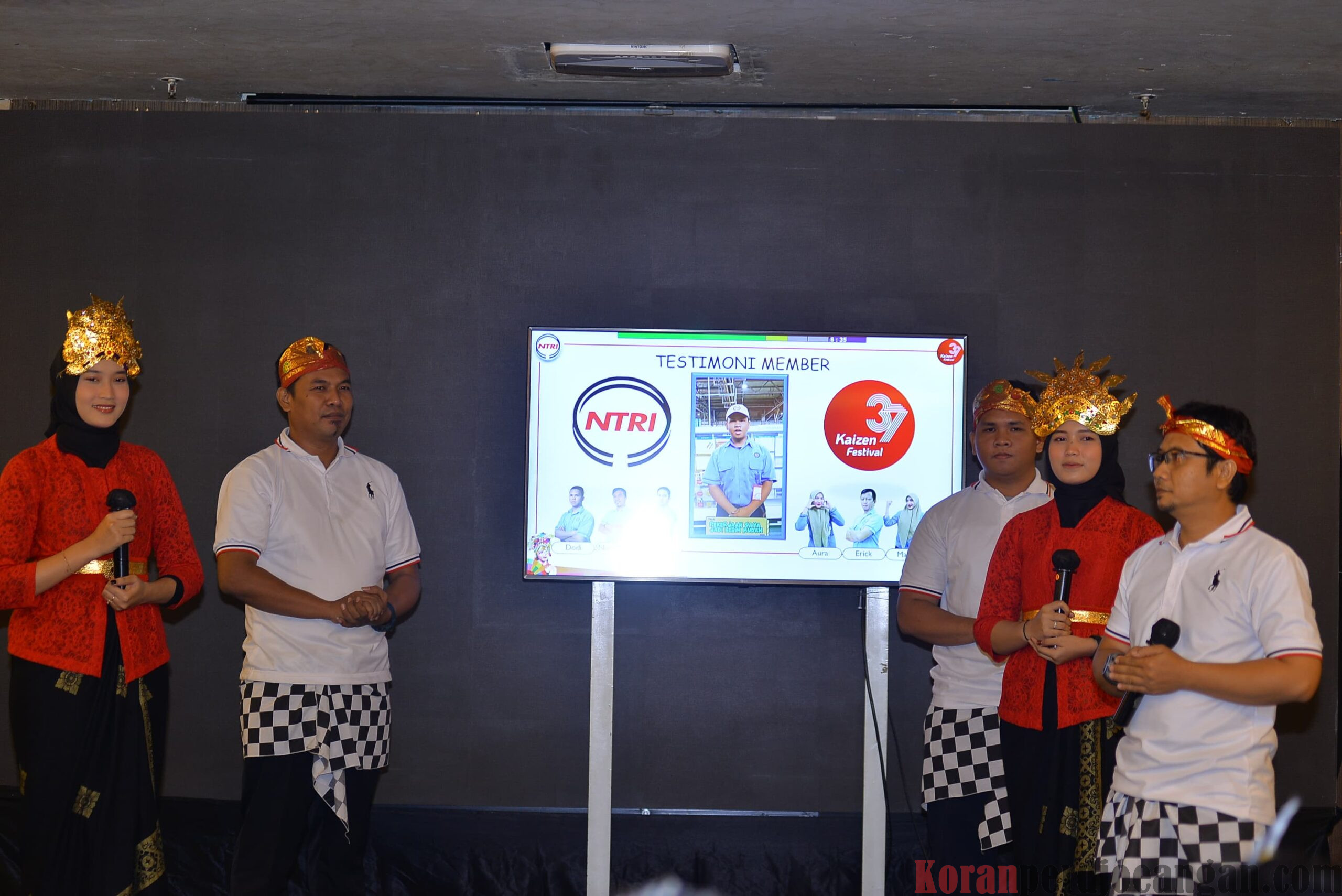 Tim Makitori Line 2W PT. NT Piston Ring Indonesia Angkat Piala Juara 1 5S Kaizen Festival Ke-37