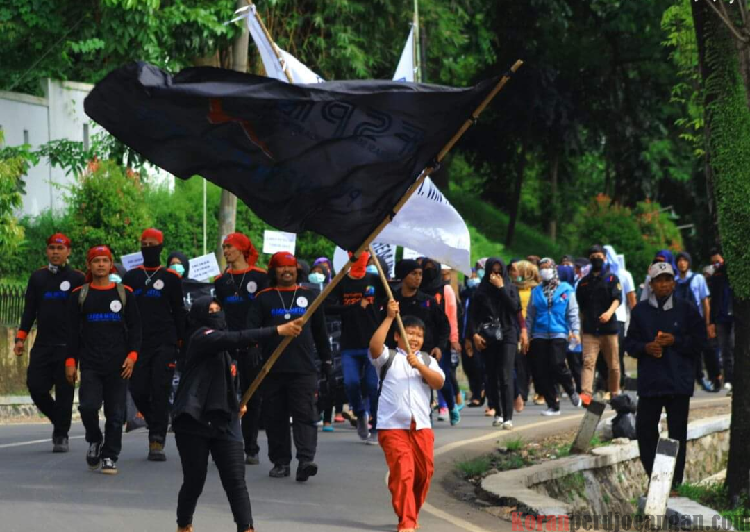 Gerakan Buruh Berbasis Kekuatan Massa: Pilar Perlawanan yang Ditakuti