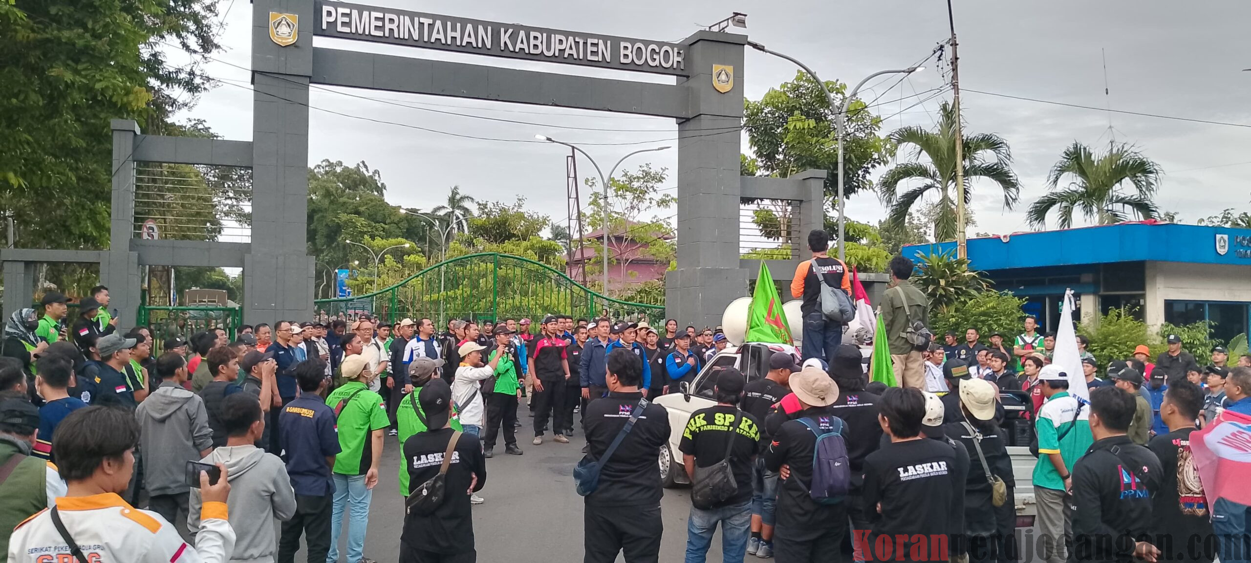 Disnaker Bogor Tidak Tentukan Upah Minimum, Buruh Geruduk Pemda Bogor