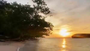 Puisi : Matahari Terbenam di Pangandaran