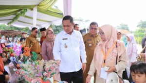 Wakil Bupati Bekasi Apresiasi Pelaksanaan Festival Bank Sampah